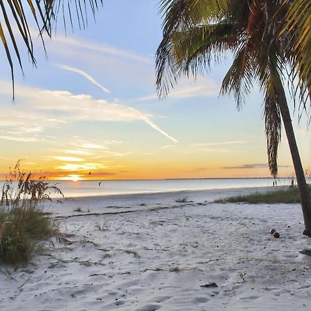 Funky Conch By Sun Palace Vacations Fort Myers Beach Exterior foto